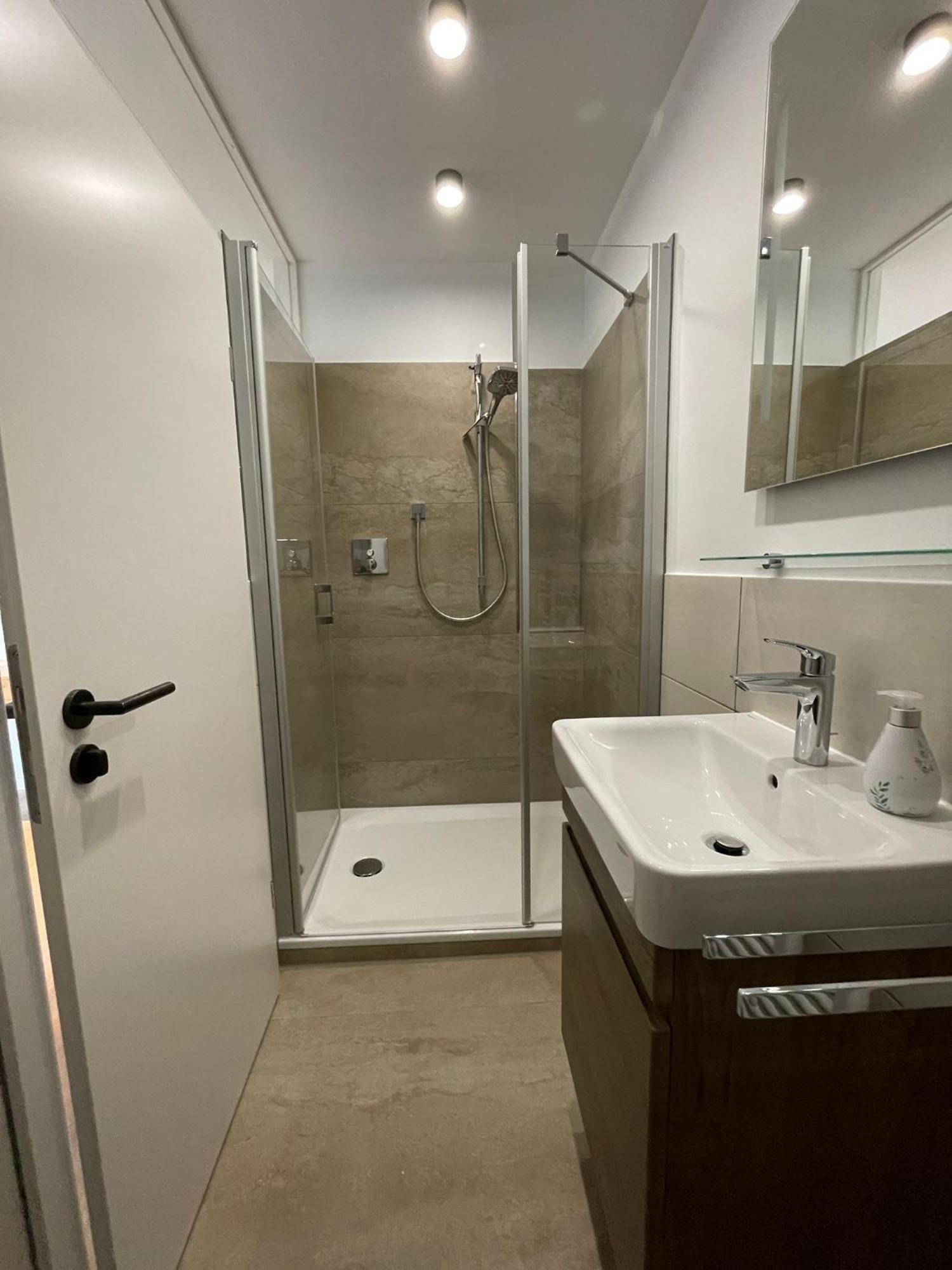 Haus Breslau Hotel บอร์คุม ภายนอก รูปภาพ